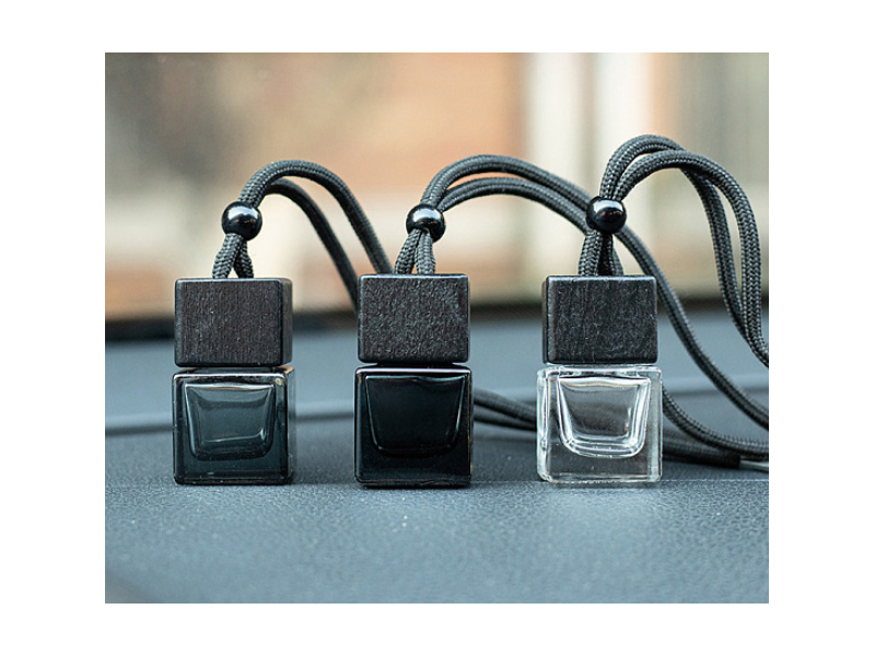 Cube Glass Empty Refillable Car Perfume Bottle, Car Hanging Fragrance Essential Oil Diffuser Bottle Pendants Decor