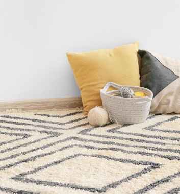 Rugs 